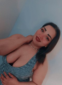 Roro - escort in Beirut Photo 5 of 6