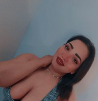 Roro - escort in Beirut Photo 5 of 6