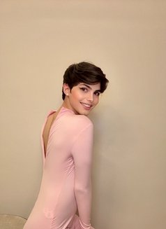Roro lebanon big dick لبنانية 🇱🇧 - Transsexual escort in Riyadh Photo 28 of 30