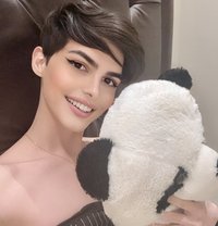 Roro lebanon big dick لبنانية 🇱🇧 - Transsexual escort in Riyadh Photo 30 of 30
