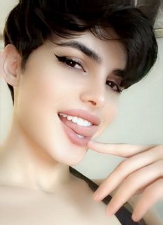 Roro lebanon big dick لبنانية 🇱🇧 - Transsexual escort in Riyadh Photo 30 of 30