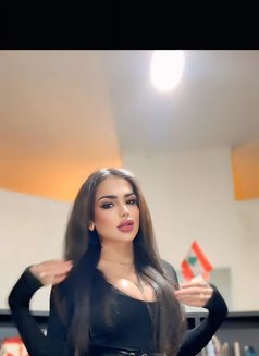 Roro - Acompañantes transexual in Beirut Photo 17 of 22