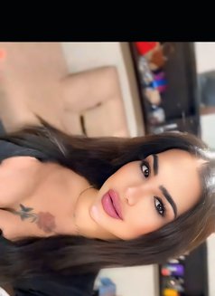 Roro - Acompañantes transexual in Beirut Photo 18 of 22