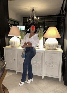Rosa in Riyadh عندي صناعي للبعض - escort in Riyadh Photo 7 of 11