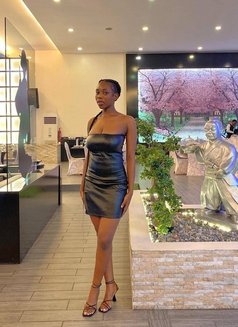 ROSA NEW ARRIVAL FROM AFRICA - escort in New Delhi Photo 3 of 9