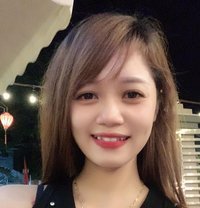 Rosabella - puta in Singapore