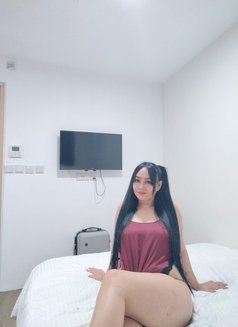 Rosana - escort in Hong Kong Photo 1 of 2