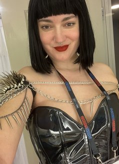 Rosanna - dominatrix in Rotterdam Photo 10 of 10