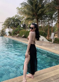 Rosarin ladyboy from Thailand 🇹🇭 in AD - Transsexual escort in Abu Dhabi Photo 8 of 9