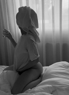 Rose African Girl ( +91 / 97736 /18808 ) - escort in Noida Photo 6 of 8