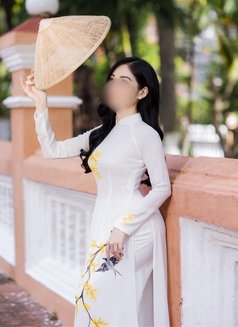Rose -Gentle Slim - escort in Ho Chi Minh City Photo 2 of 11