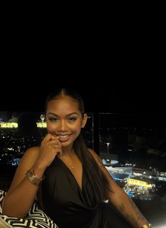 Rose available - puta in Phuket Photo 8 of 9