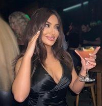 Rose - escort in Dubai