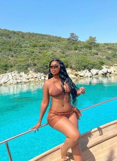 ROSE, BLACK BEAUTY - escort in Kathmandu Photo 2 of 3