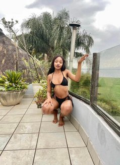 Rose - puta in Dubai Photo 4 of 6