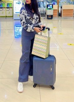 Rose - puta in Jaipur Photo 1 of 4