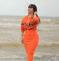 Rose - puta in Muscat Photo 8 of 8