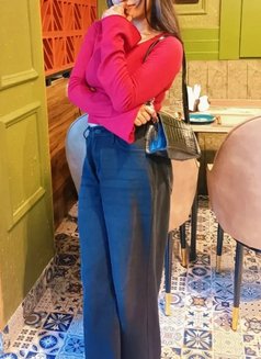 Rose - escort in Visakhapatnam Photo 4 of 7