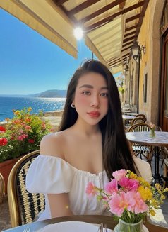 Rose - masseuse in Ahmedabad Photo 1 of 3