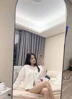 Rośe - escort in Manila Photo 7 of 7