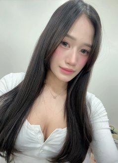 Rośe - escort in Manila Photo 9 of 10
