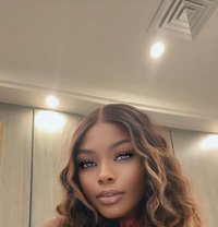 Rose - escort in Dubai