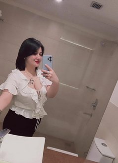Rose Independent - escort in Noida Photo 4 of 7