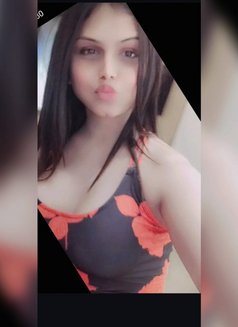 Rose - escort in Mumbai Photo 12 of 15