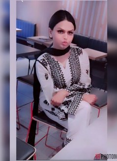 Rose - escort in Mumbai Photo 16 of 16