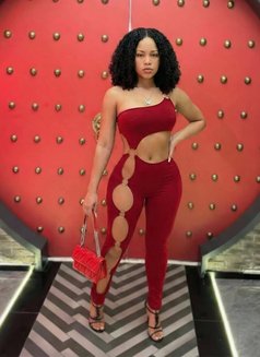 Rose - escort in Muscat Photo 4 of 4