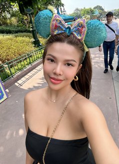 Rosé Juicy - puta in Singapore Photo 3 of 7