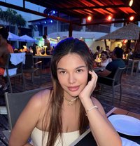 Rosé Juicy - escort in Singapore Photo 1 of 12