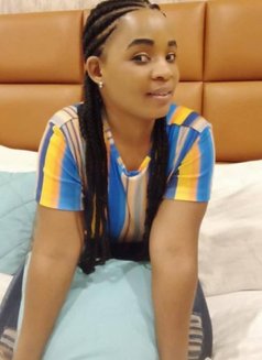 Rose - puta in Bangkok Photo 2 of 5