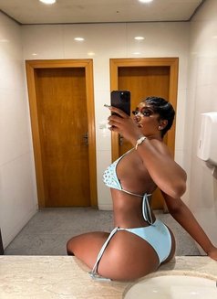 Rose - puta in Erbil Photo 2 of 3