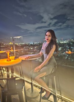 Rosarin ladyboy from Thailand 🇹🇭 in AD - Transsexual escort in Abu Dhabi Photo 7 of 9