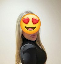 Rose - puta in Riyadh Photo 4 of 5