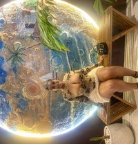 Rose - escort in Accra