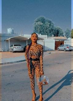 Rose - escort in Muscat Photo 3 of 3