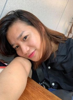 Rose Mary - adult performer in Mecca Photo 4 of 5