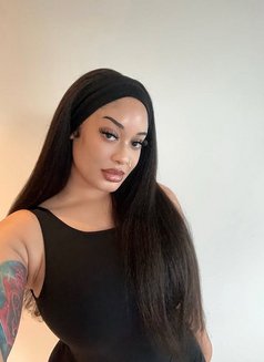 Rose Mary - escort in Dubai Photo 2 of 3