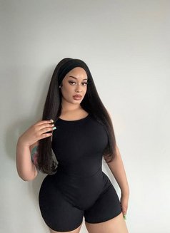 Rose Mary - escort in Dubai Photo 3 of 3