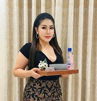 Rose professional massage with table - escort in Riyadh