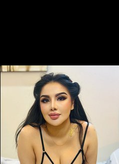 Mina professional massage - escort in Riyadh Photo 3 of 8