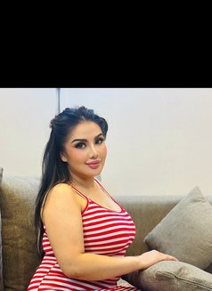 Mina professional massage - escort in Riyadh Photo 4 of 8