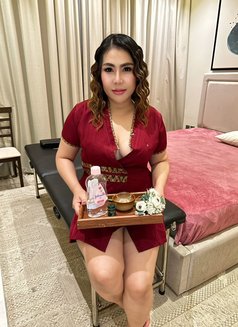 Rose professional massage with table - escort in Riyadh Photo 9 of 11