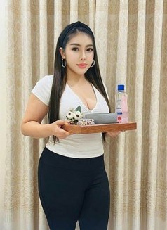 Rose professional massage with table - escort in Riyadh Photo 7 of 10