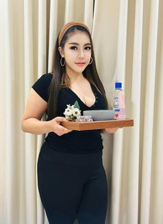 Rose professional massage with table - escort in Riyadh Photo 8 of 10