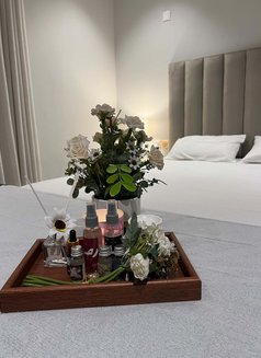 Rose professional massage with table - escort in Riyadh Photo 8 of 9
