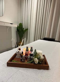 Rose professional massage with table - escort in Riyadh Photo 9 of 9