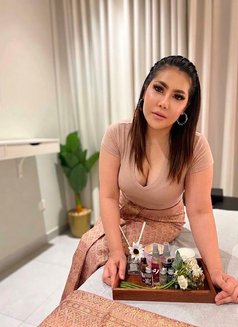 Rose professional massage with table - escort in Riyadh Photo 8 of 8